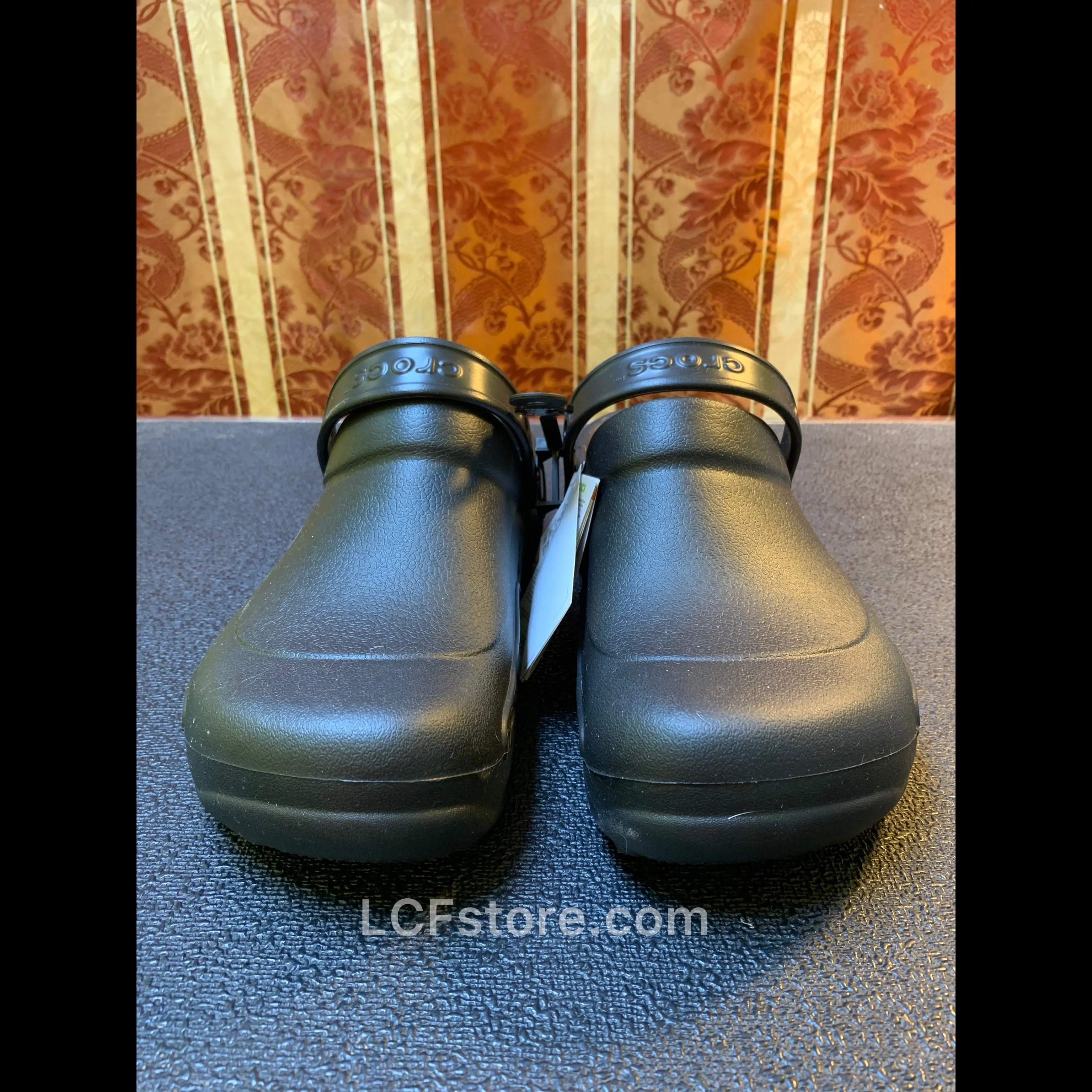 Crocs Vent Specialist Clog Black Color