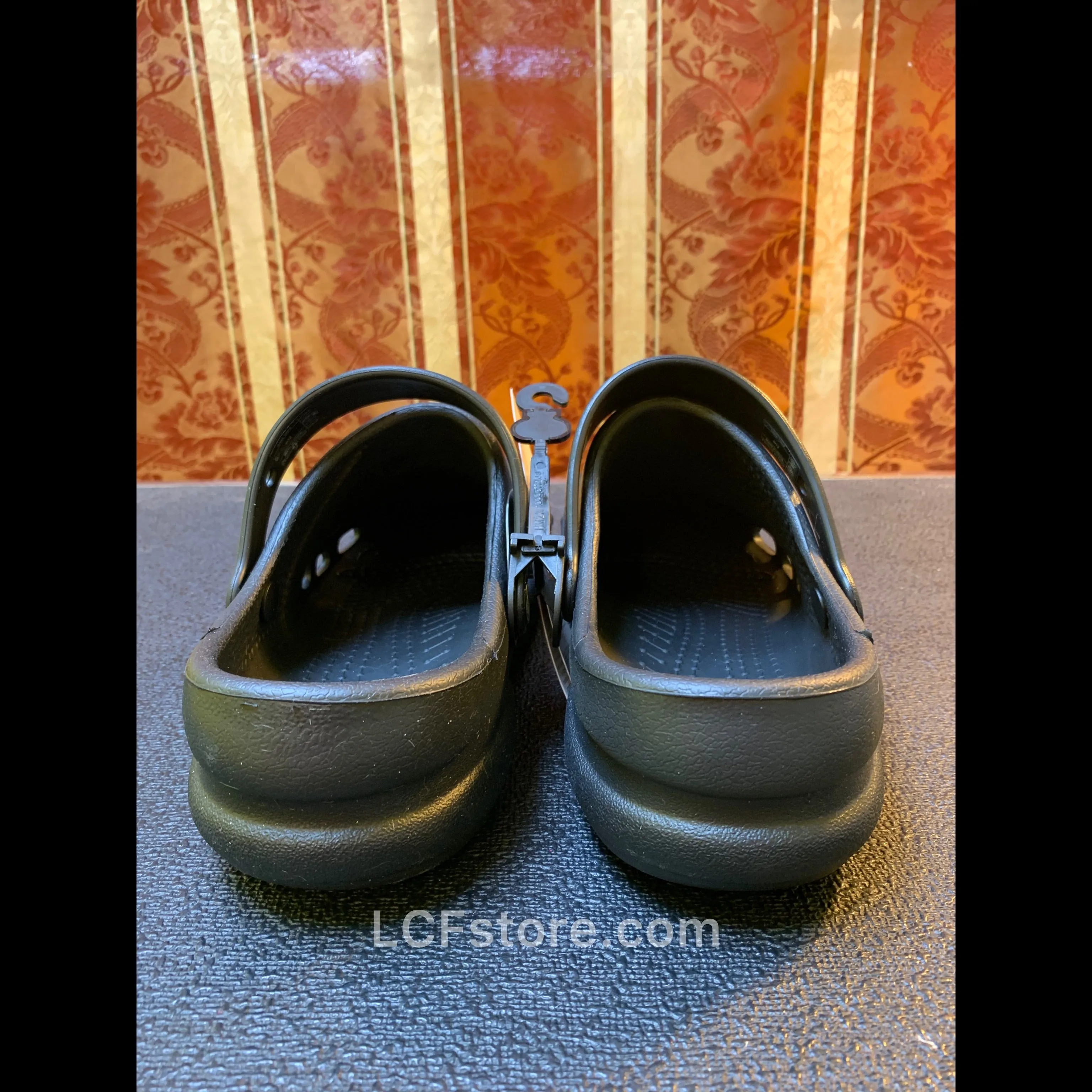 Crocs Vent Specialist Clog Black Color