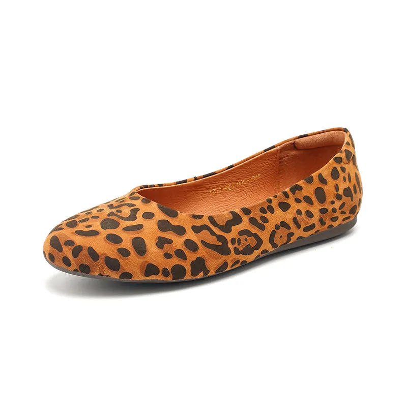 Dwarves Studio Casual Leopard Print Suede Flats | Round-Toe Slip-On Shoes in Brown/Grey/Apricot