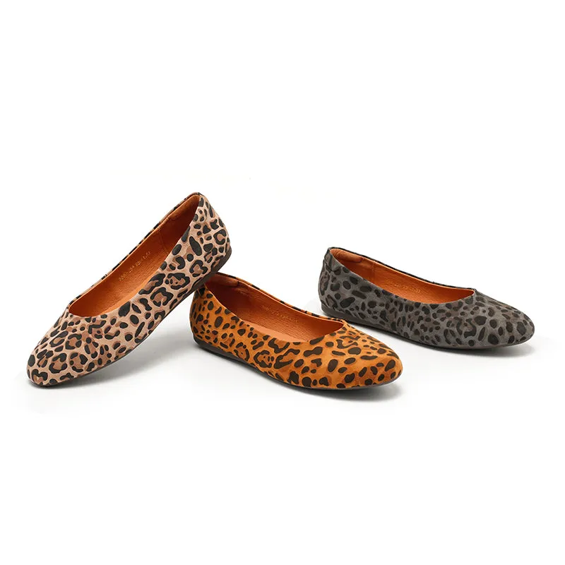 Dwarves Studio Casual Leopard Print Suede Flats | Round-Toe Slip-On Shoes in Brown/Grey/Apricot