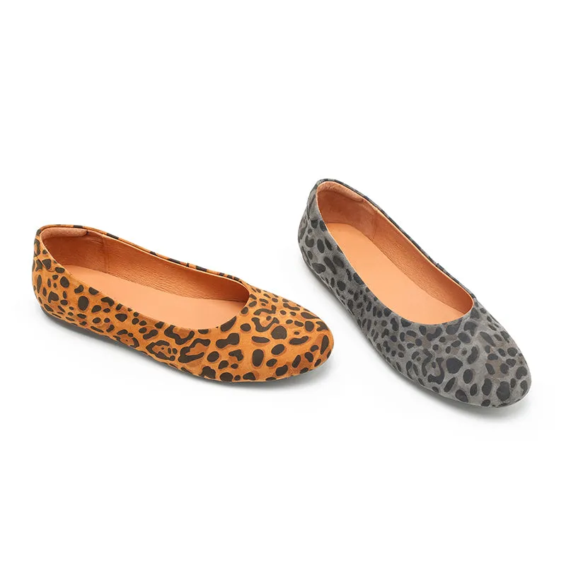 Dwarves Studio Casual Leopard Print Suede Flats | Round-Toe Slip-On Shoes in Brown/Grey/Apricot