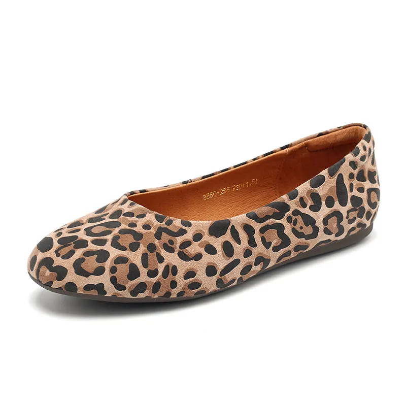 Dwarves Studio Casual Leopard Print Suede Flats | Round-Toe Slip-On Shoes in Brown/Grey/Apricot