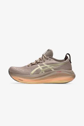 Gel-Nimbus 27 "Luxe Taupe Grey"