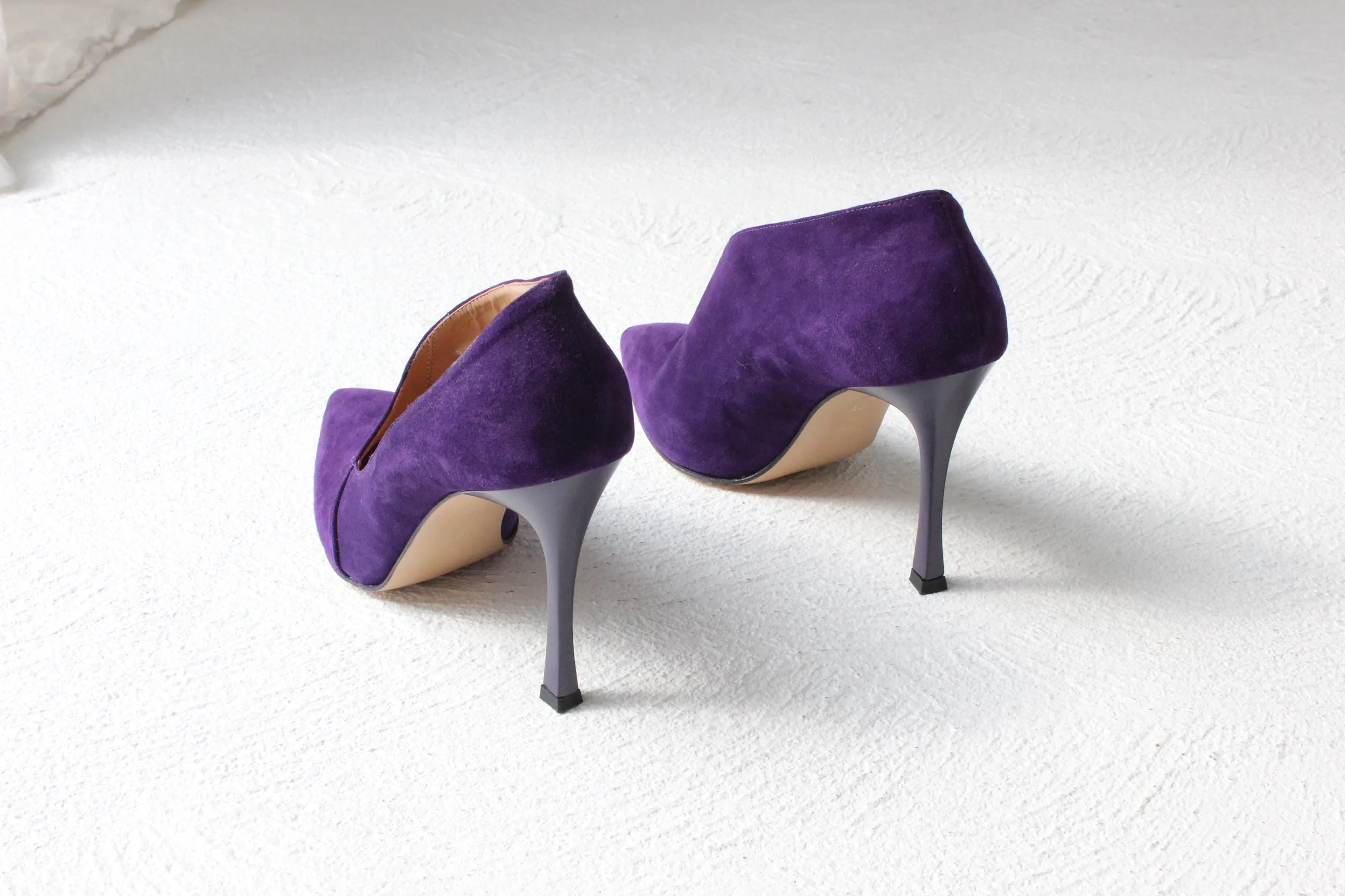 Italian Made Premium Purple Suede Pumps ~ Euro 40