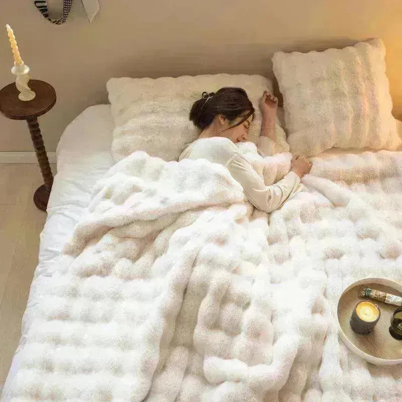Polyester Carpet Rabbit Bubble Velvet Thickened Nap Quilt Blanket