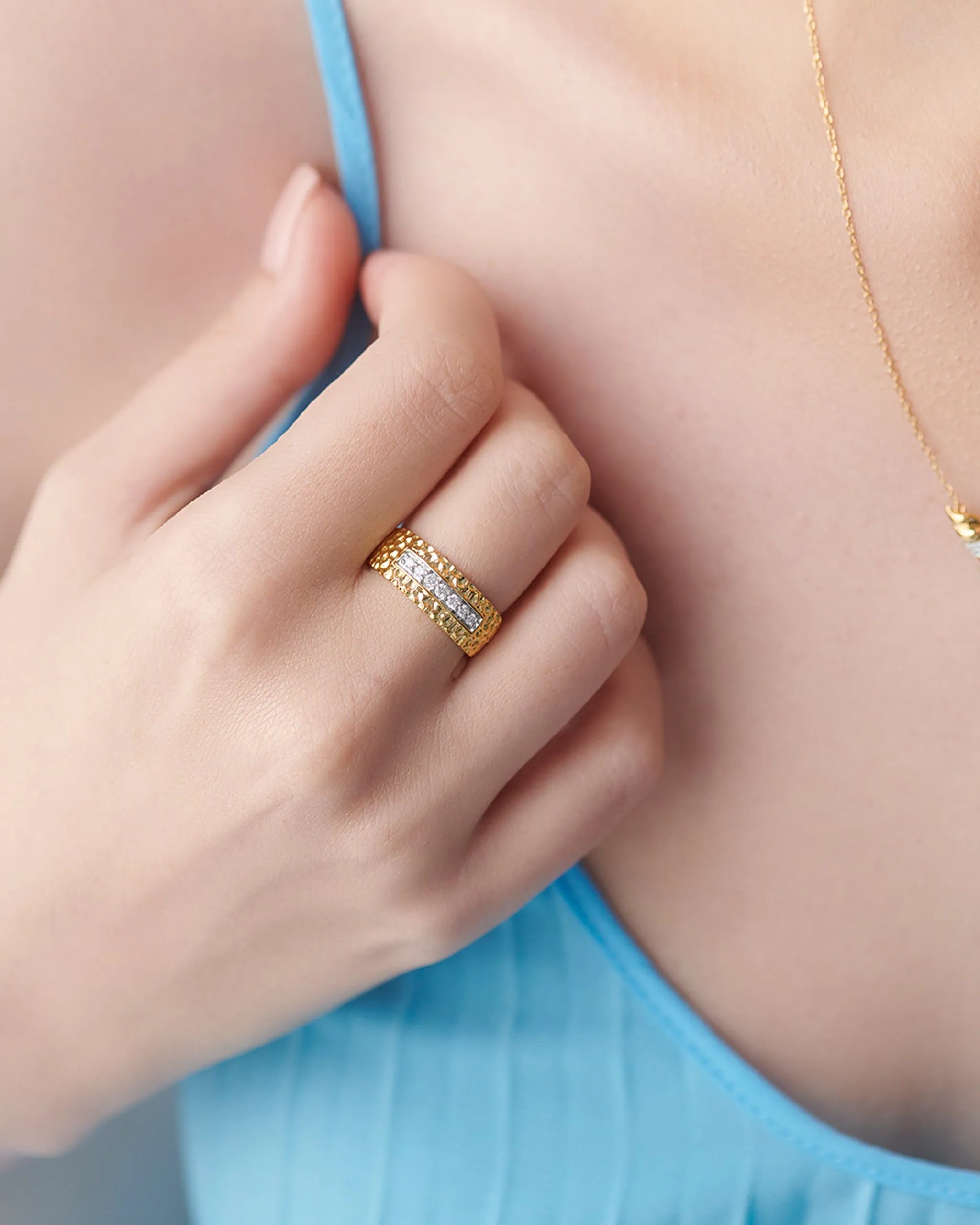 Statement Hammered Diamond Band